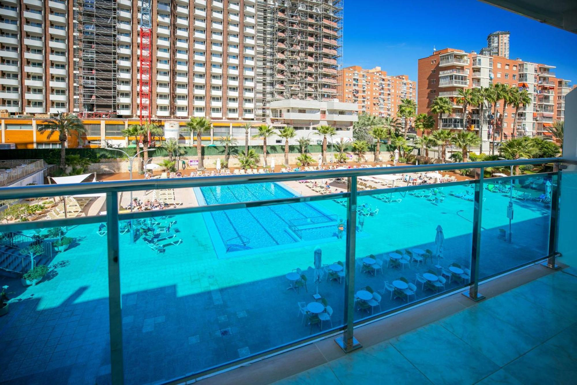 Hotel Servigroup Calypso Benidorm Kültér fotó