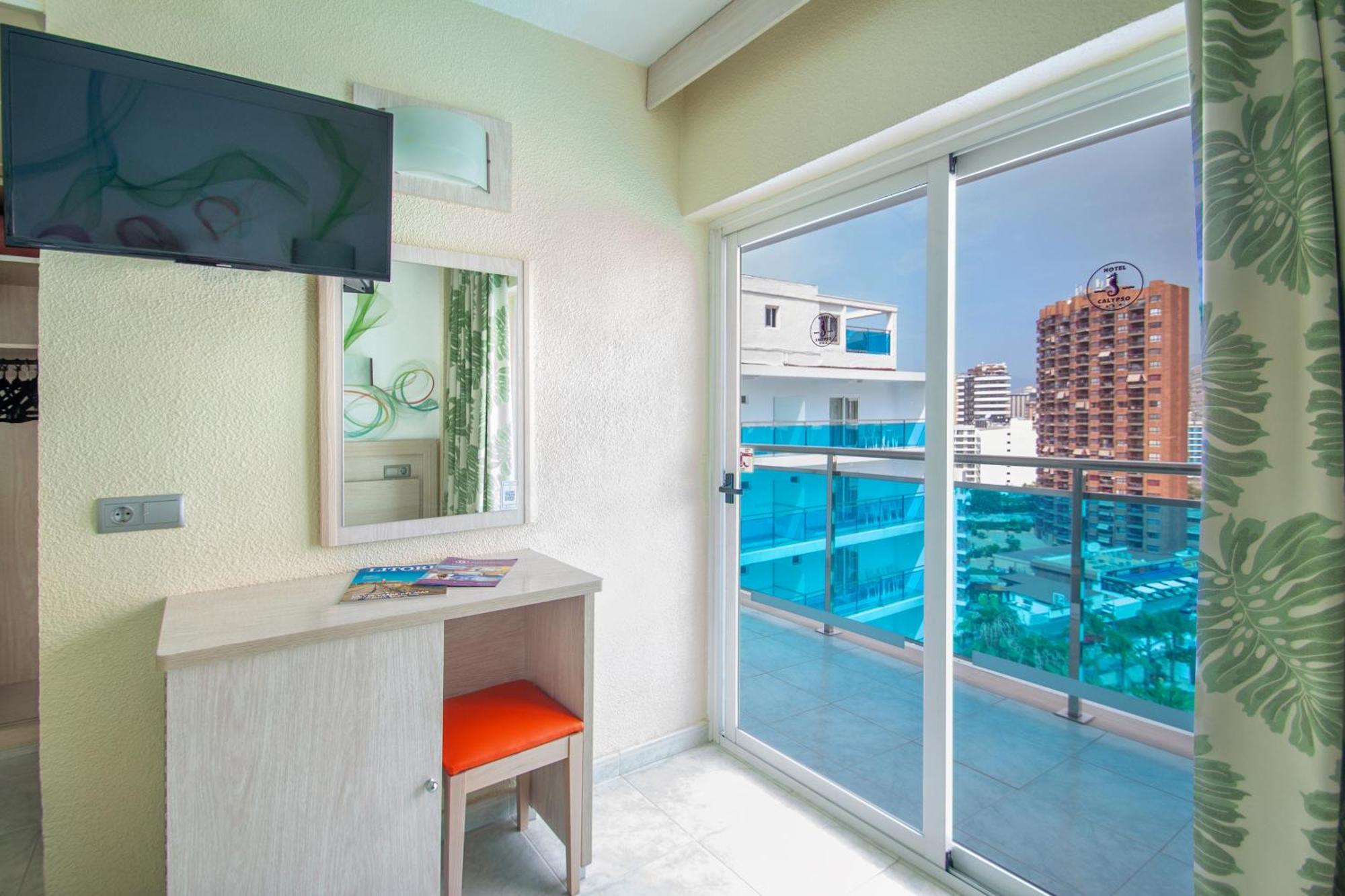 Hotel Servigroup Calypso Benidorm Szoba fotó